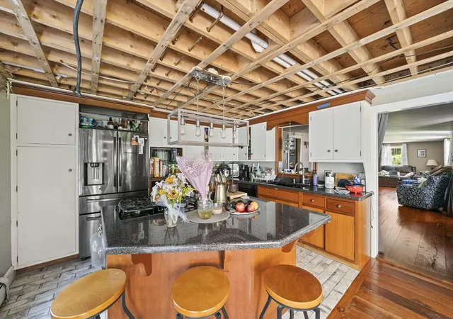 5th image of 350 Elm St, Kingston, MA 02364 | MLS# 73550648