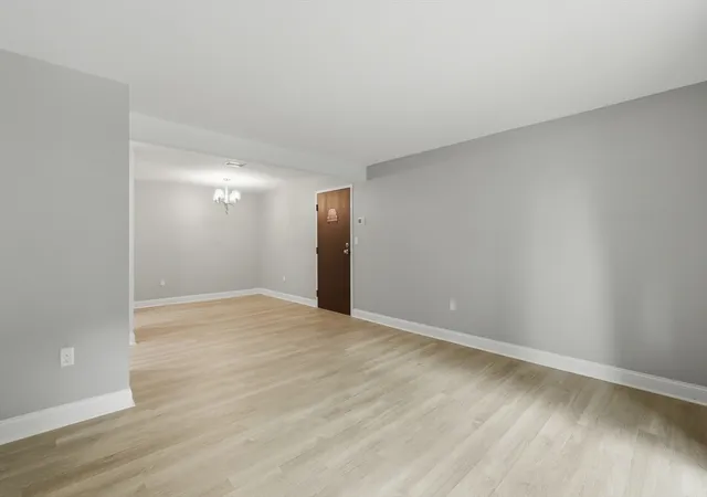 Photo 4 of Condo for sale at 405 Franklin Xing Rd #405, Franklin, MA 02038 | MLS# 73561849 | Listing updated on 2026-09-11