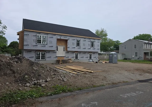 3rd image of 132 Falconer Ave, Brockton, MA 02301 | MLS# 73530951
