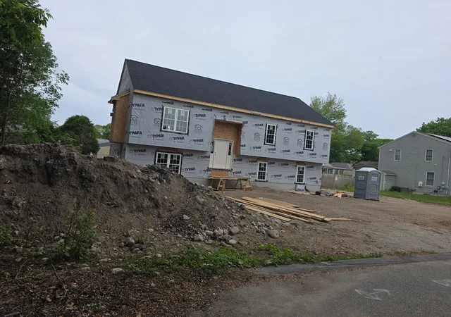 4th image of 132 Falconer Ave, Brockton, MA 02301 | MLS# 73530951