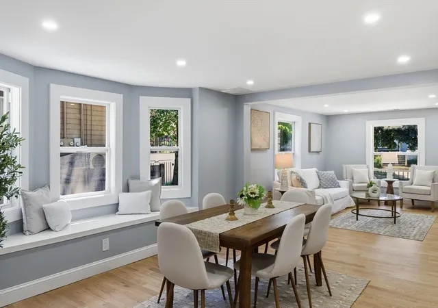 3rd image of 6 Linden Rd, Melrose, MA 02176
