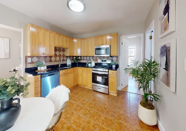 Homes for sale in Everett, MA | 17 Jones St #2, Everett, MA 02149 | MLS# 73485541