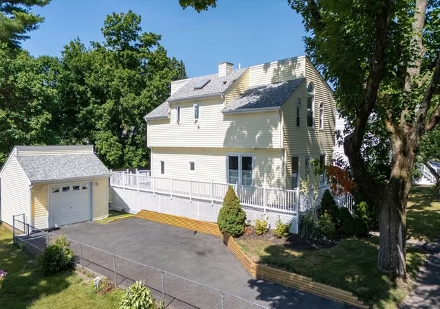 Homes for sale in Somerset, MA | 13 Wood St, Somerset, MA 02726 | MLS# 73546116