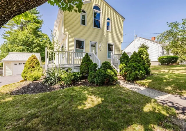 Homes for sale in Somerset, MA | 13 Wood St, Somerset, MA 02726 | MLS# 73546116
