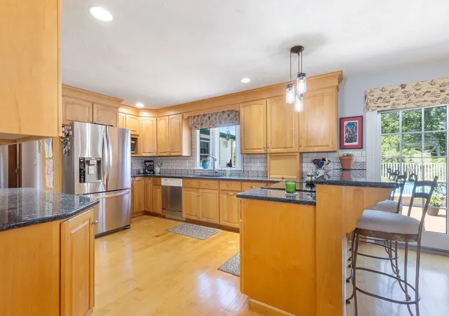 3rd image of 220 Hancock St, Abington, MA 02351 | MLS# 73497126