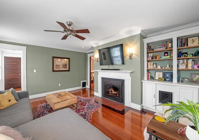 Listing Photo 4 - Condo for sale in building located at 18 Ocean Ter, Salem, MA 01970 - Unit #2