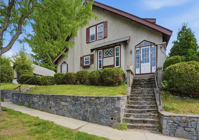 Homes for sale in Worcester, MA | 2 Jeppson Avenue, Worcester, MA 01606 | MLS# 73522685