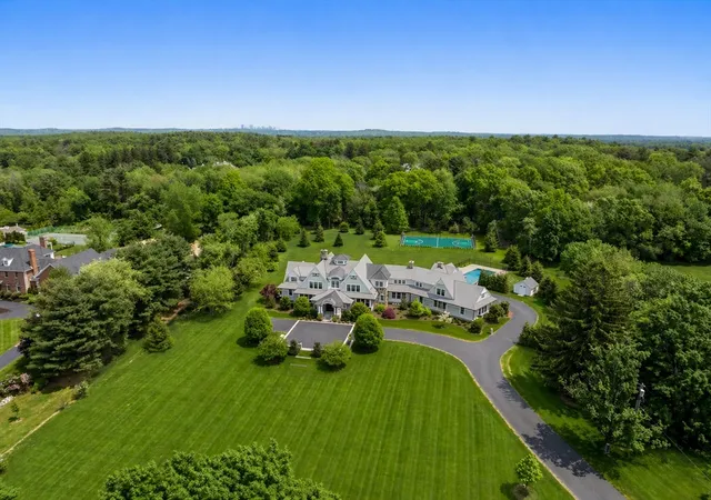 3rd image of 111 Summer St, Westwood, MA 02090 | MLS# 73509907