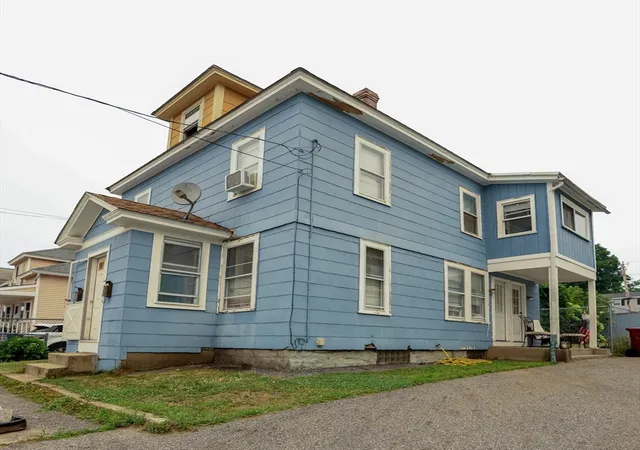 4th image of 544 Concord St, Lowell, MA 01852 | MLS# 73552767