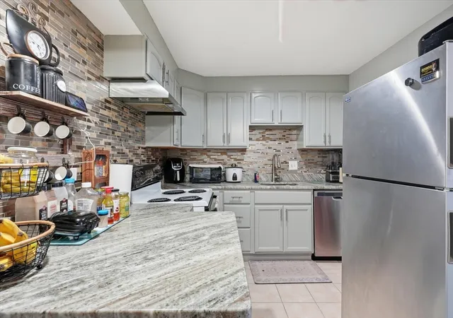 2nd image of 81 Colonel Bell Dr #9, Brockton, MA 02301 | MLS# 73490827