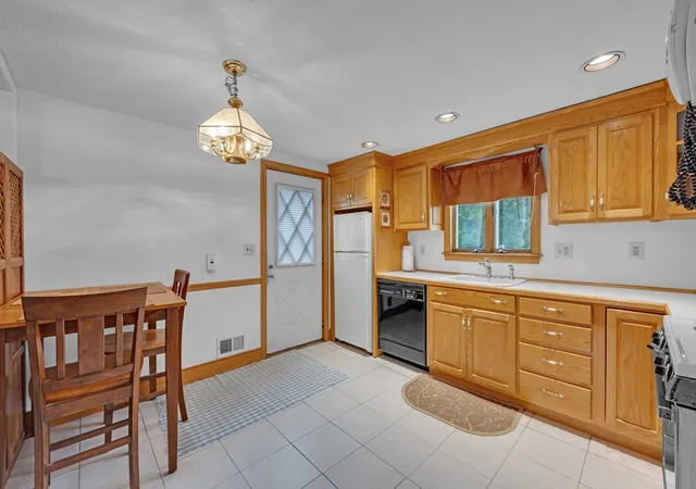 Photo 2 of Sale Pending at 136 Washington St, Norwood, MA 02062 | MLS# 73551056 | Listing updated on 2026-08-11