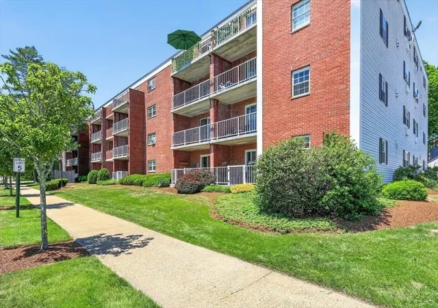 Homes for sale in Weymouth, MA | 65 Webster Street #108, Weymouth, MA 02190 | MLS# 73536031