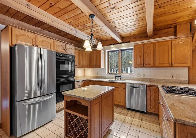 Homes for sale in Westminster, MA | 5 Blueberry Hill Ln, Westminster, MA 01473 | MLS# 73517427