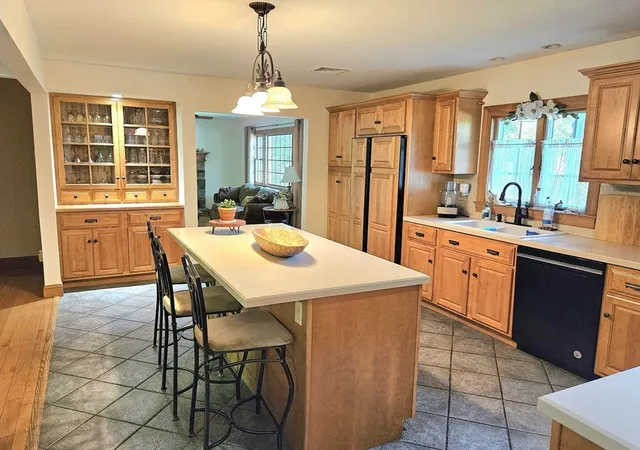 Homes for sale in North Dartmouth, MA | 278 Hixville Rd, North Dartmouth, MA 02747 | MLS# 73528554