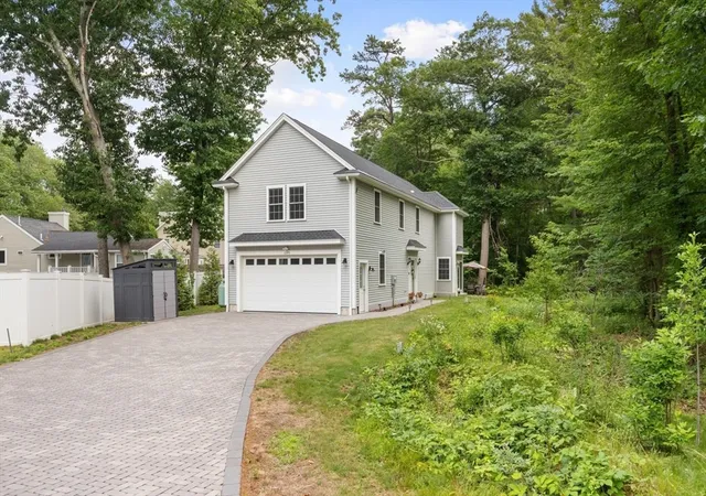 Homes for sale in Reading, MA | 1295 Main St, Reading, MA 01867 | MLS# 73542577