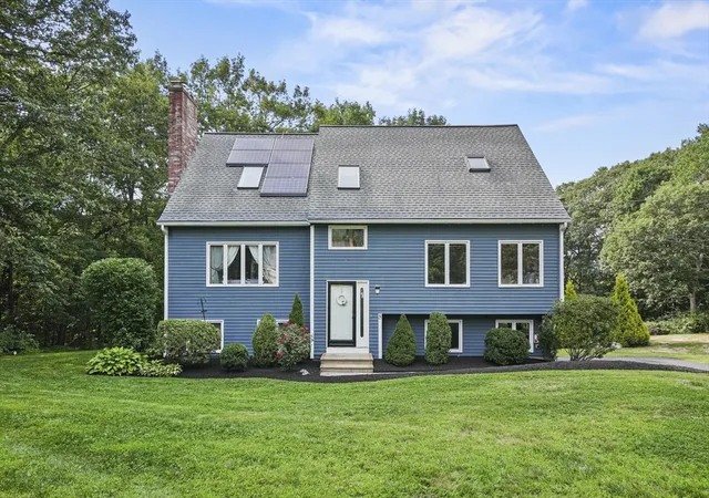 Photo 1 of Sale Pending at 8 Arch Street, Westborough, MA 01581 | MLS# 73418444 | Listing updated on 2025-10-14