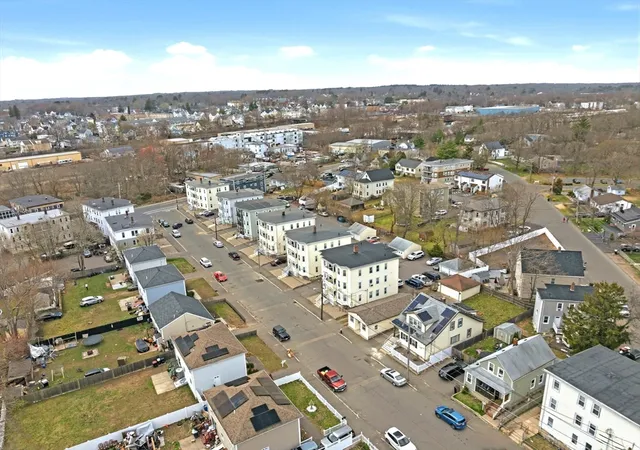 2nd image of 4 Bellevue Ave, Brockton, MA 02302 | MLS# 73527727