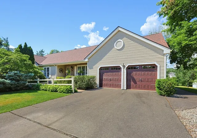 Homes for sale in North Attleboro, MA | 471 Hoppin Hill Ave, North Attleboro, MA 02760 | MLS# 73535490