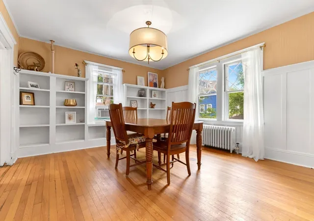 5th image of 166 Essex St, Beverly, MA 01915 | MLS# 73559477