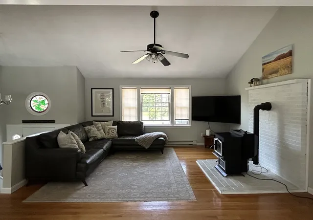 3rd image of 75 Pearson Dr, Byfield, MA 01922 | MLS# 73547024