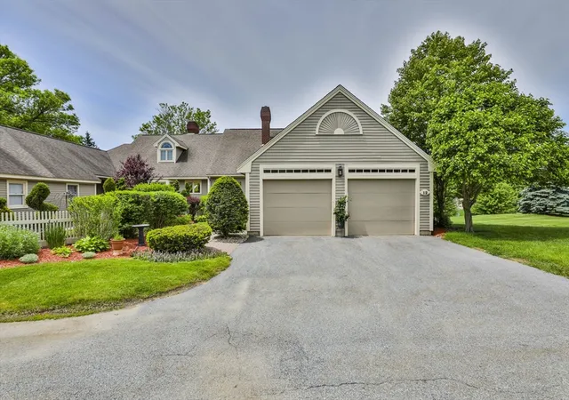 2nd image of 12 Wright Farm Rd #12, Atkinson, NH 03811 | MLS# 73529028