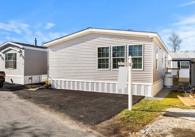 1st image of 200 North St #23-B, Danvers, MA 01923 | MLS# 73496907