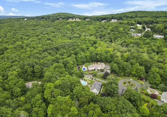 2nd image of 4 Hilltop Park, Wilbraham, MA 01095 | MLS# 73558388