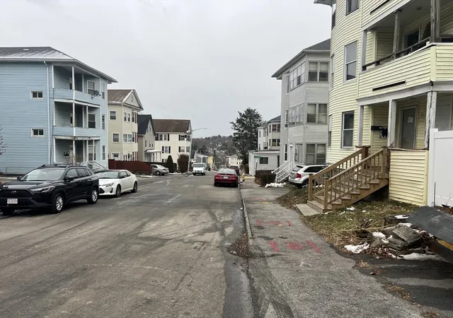 3rd image of 74 Esther St, Worcester, MA 01607 | MLS# 73461818