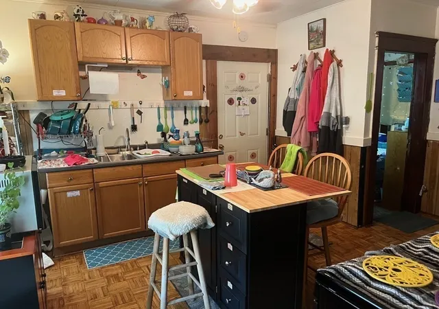16th image of 108 110 Conway St, Greenfield, MA 01301 | MLS# 73565099