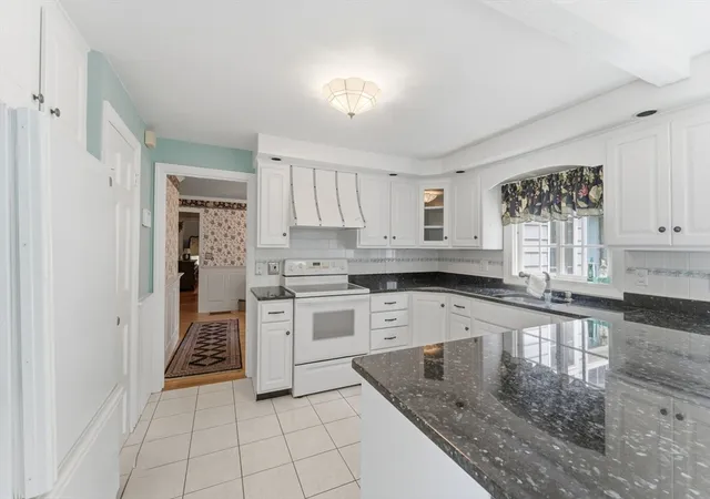 image of 127 Anawan Rd, North Attleboro, MA 02760 | MLS# 73554972