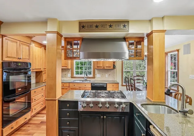 3rd image of 59 Oxford Dr, Franklin, MA 02038 | MLS# 73553924