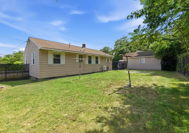 Photo 3 of Single family home for sale at 1100 Main St, Woburn, MA 01801 | MLS# 73569614 | Listing updated on 2026-09-01
