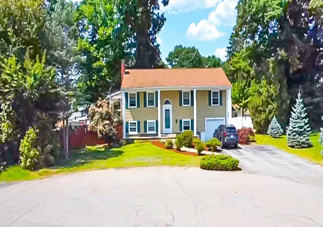 Photo 3 of Single family home for sale at 29 Rockland Cir, Brockton, MA 02301 | MLS# 73563877 | Listing updated on 2026-09-19