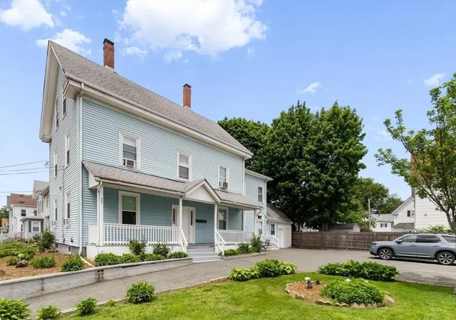 Homes for sale in Peabody, MA | 33 Warren St, Peabody, MA 01960 | MLS# 73530338