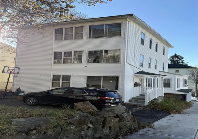 2nd image of 145 Eastern Ave, Worcester, MA 01605