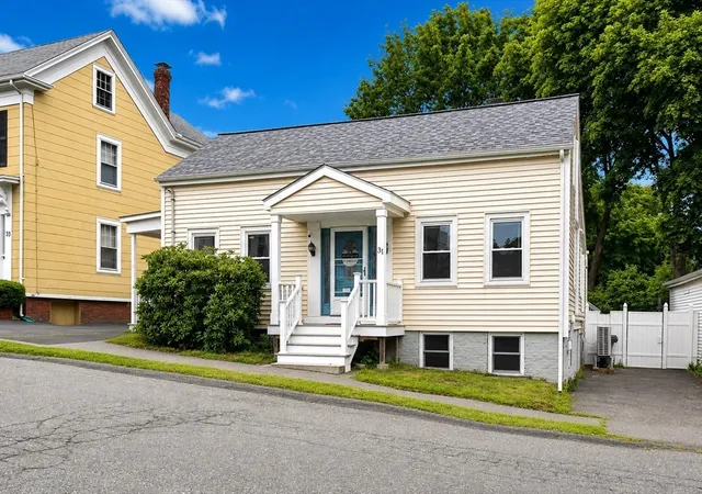 2nd image of 31 Vincent, Saugus, MA 01906 | MLS# 73558750