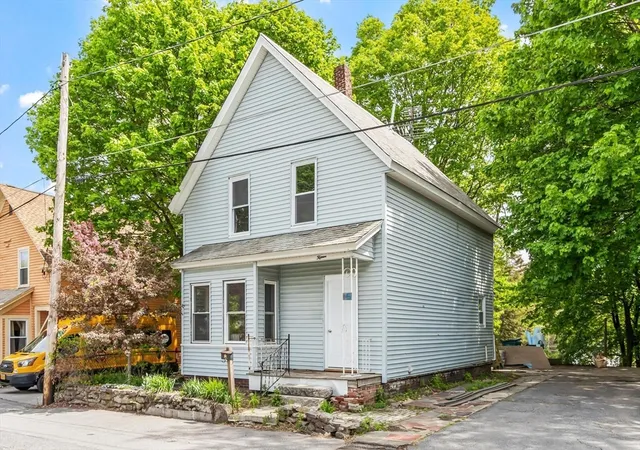 Photo 3 of Sale Pending at 15 Redman Pl, Fitchburg, MA 01420 | MLS# 73516745 | Listing updated on 2026-10-02