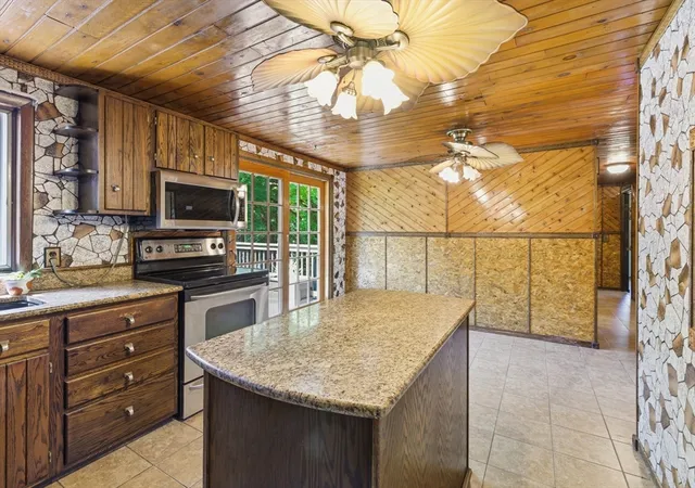 Photo 3 of Sale Pending at 925 West St, Ludlow, MA 01056 | MLS# 73531568 | Listing updated on 2026-06-24