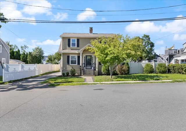 4th image of 15 William Street, North Andover, MA 01845 | MLS# 73559744