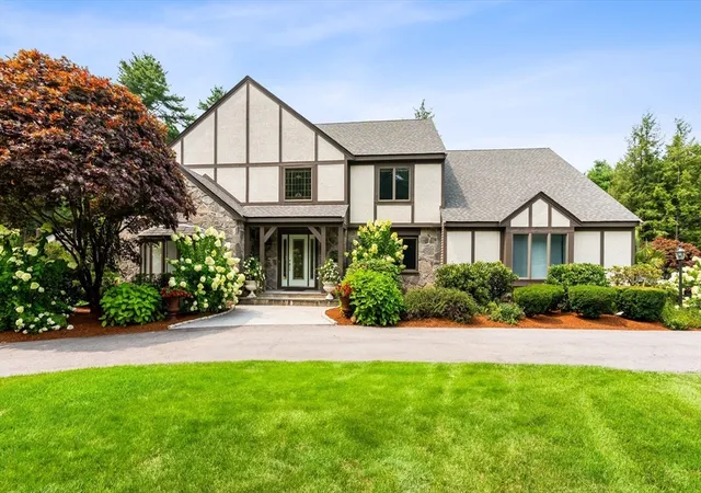 2nd image of 7 Saddle Ridge Road, Sudbury, MA 01776 | MLS# 73510795