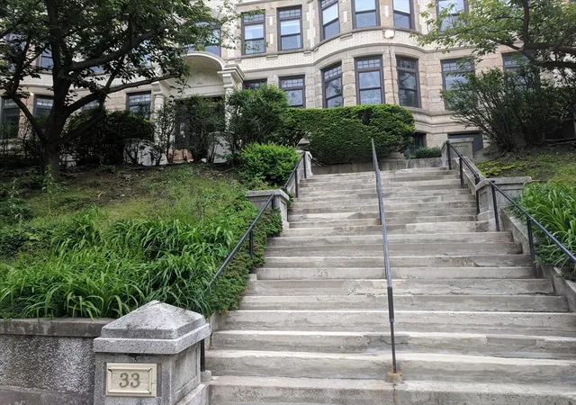 Homes for sale in Brookline, MA | 33 Westbourne Ter #3, Brookline, MA 02446 | MLS# 73497501
