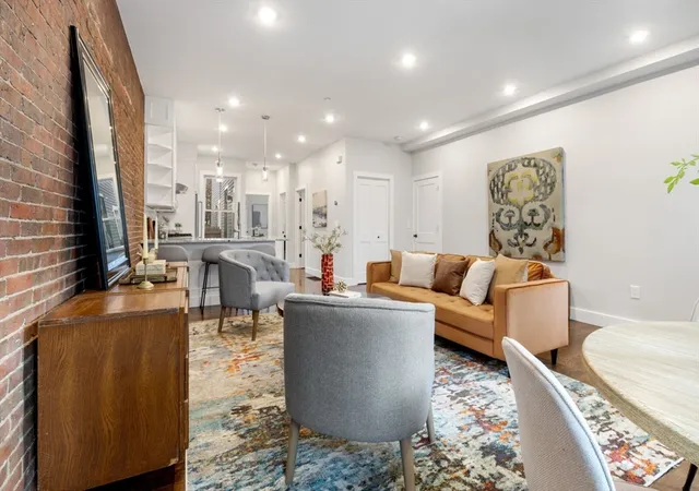 Homes for sale in Boston, MA | 62-64 Elm St #1, Boston, MA 02129 | MLS# 73525803
