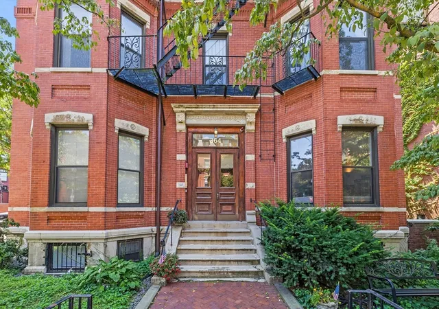 10th image of 364 Marlborough St #1, Boston, MA 02116 | MLS# 73508195