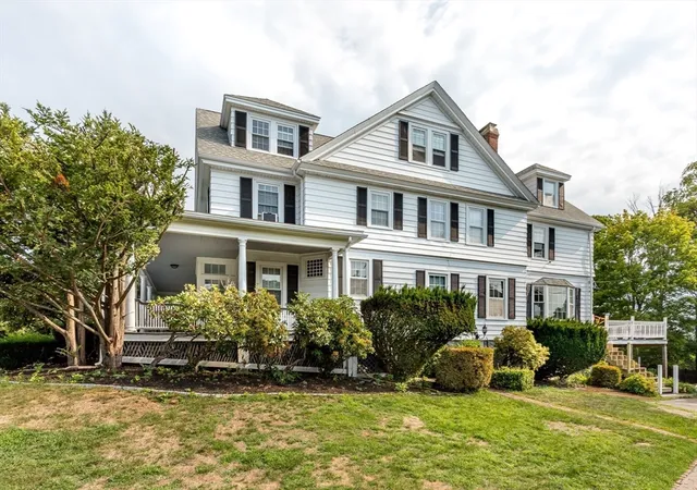 3rd image of 34 Avon Way, Quincy, MA 02169 | MLS# 73567468