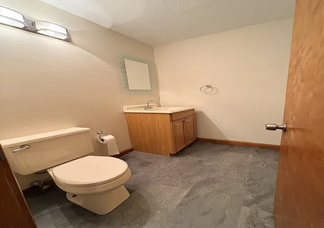 4th image of 528 Cherry St, Fall River, MA 02720