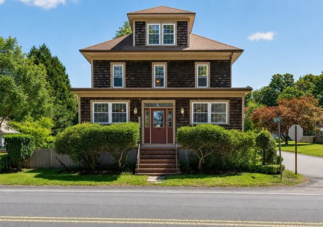 Homes for sale in North Dartmouth, MA | 594 Slocum Rd, North Dartmouth, MA 02747 | MLS# 73548562
