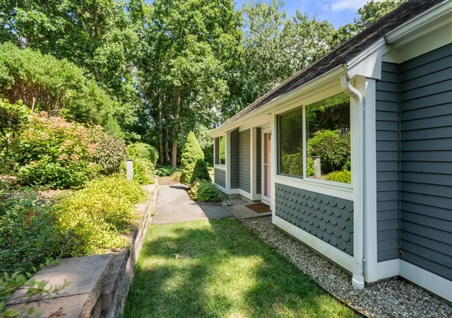 2nd image of 73 Allerton Ln, Brewster, MA 02631