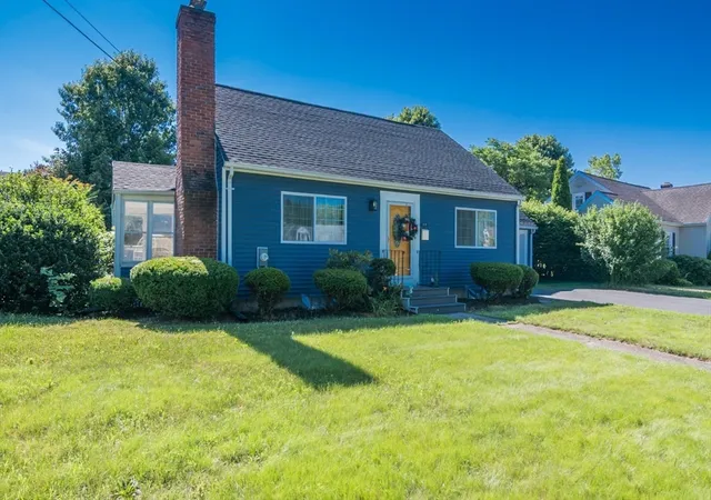 Homes for sale in Springfield, MA | 379 Roosevelt Ave, Springfield, MA 01118 | MLS# 73548570