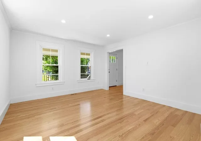Photo 4 of Single family home for sale at 146a W Division St, Braintree, MA 02184 | MLS# 73565452 | Listing updated on 2026-08-23