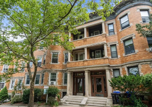Homes for sale in Brookline, MA | 147 Fuller St #2, Brookline, MA 02446 | MLS# 73549575